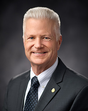 Official portrait of Pleasanton Councilmember Craig Eicher